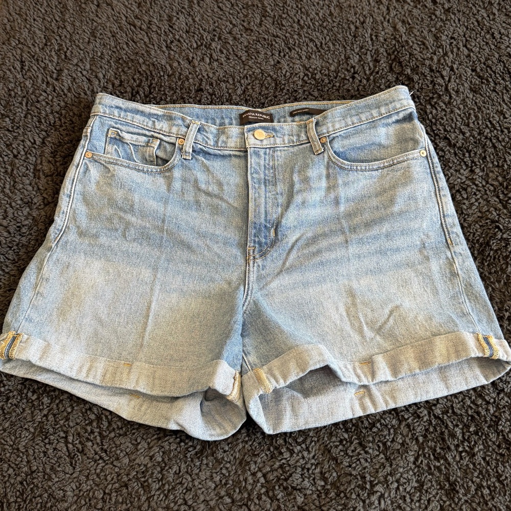 Banana Republic Denim Shorts Women’s 33